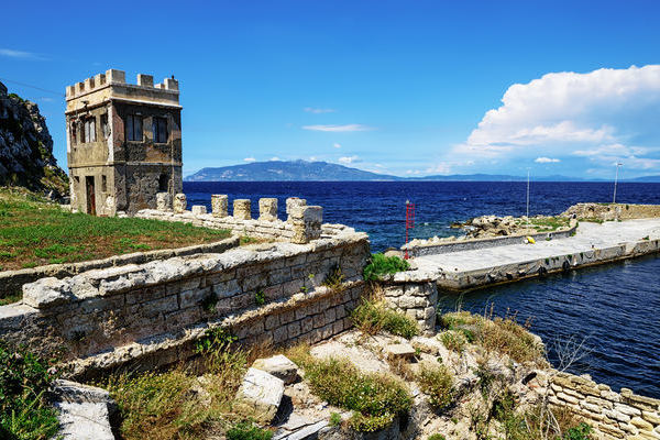 Wachturm auf der Insel Pianosa